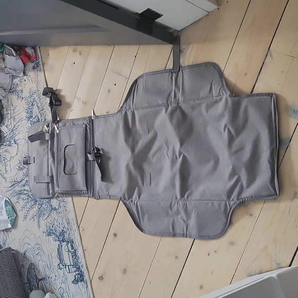 Baby changing pad - Picture 3 of 3